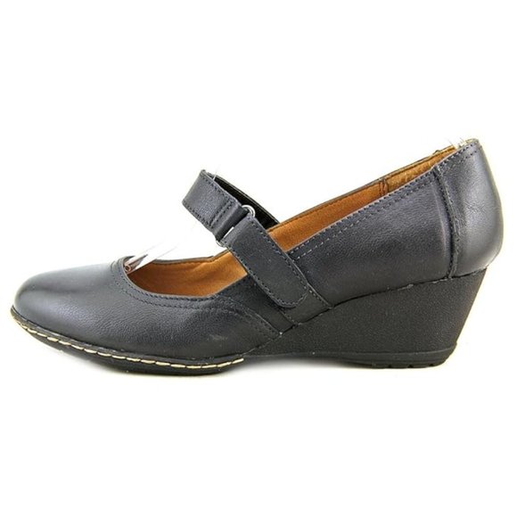 sofft mary jane shoes